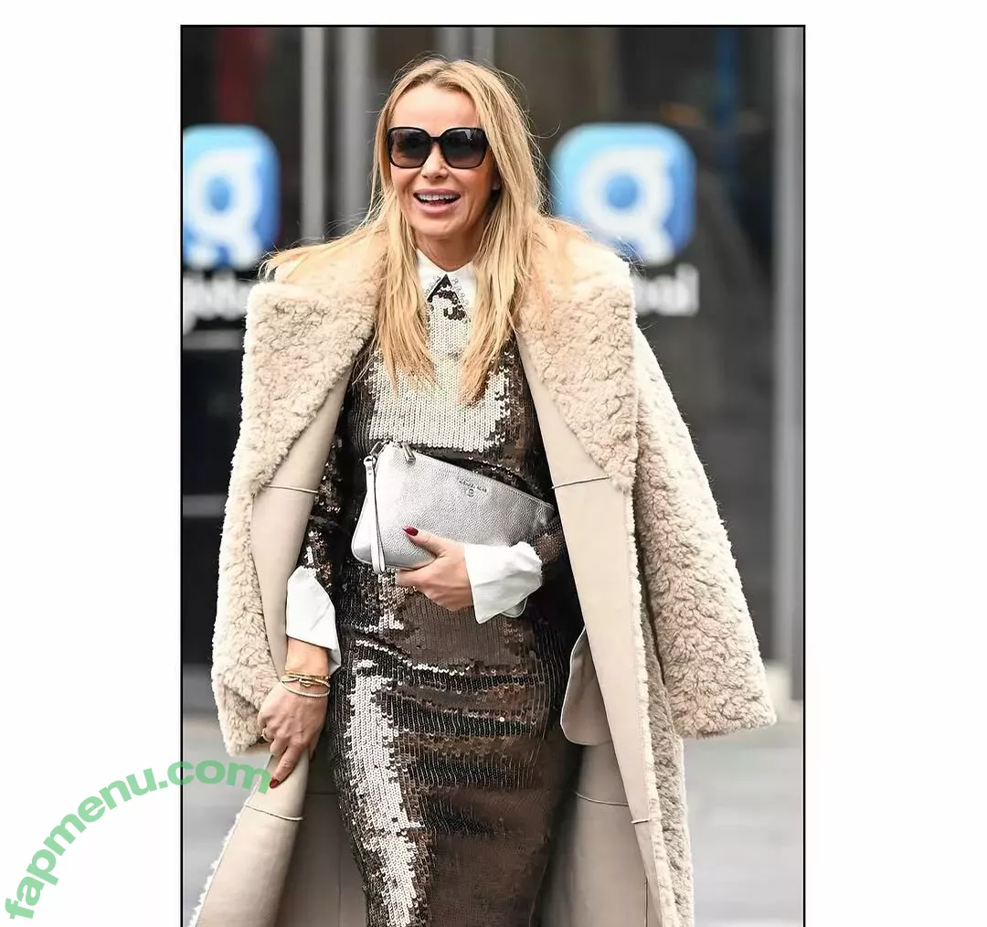 Amanda Holden nude photo #2503 (noholdenback)