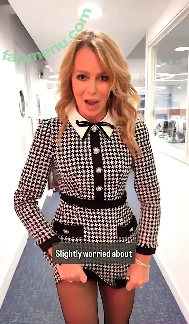 Amanda Holden nude photo #2709 (amanda_holden / noholdenback)