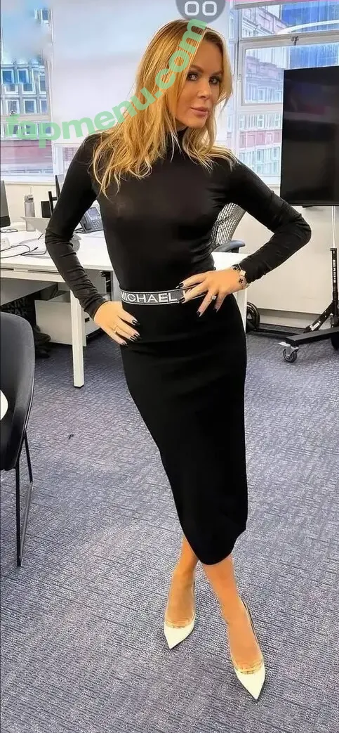 Amanda Holden nude photo #2817 (amanda_holden / noholdenback)