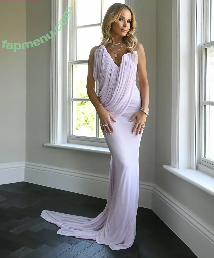 Amanda Holden nude photo #2969 (amanda_holden / noholdenback)