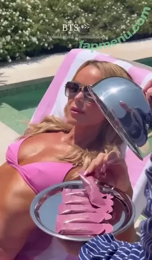 Amanda Holden / amanda_holden / noholdenback nude photo #3071