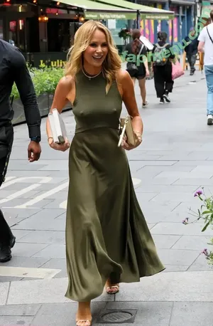 Amanda Holden / amanda_holden / noholdenback nude photo #3263