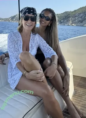 Amanda Holden / amanda_holden / noholdenback nude photo #3313
