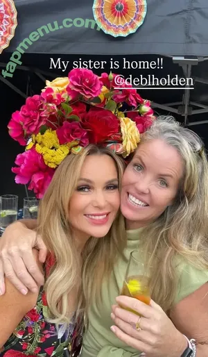 Amanda Holden / amanda_holden / noholdenback nude photo #3318