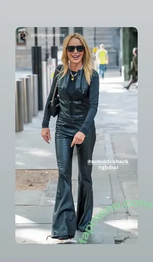 Amanda Holden / amanda_holden / noholdenback nude photo #3384