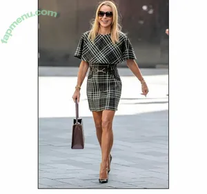 Amanda Holden / amanda_holden / noholdenback nude photo #3470