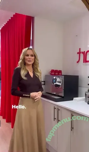 Amanda Holden / amanda_holden / noholdenback nude photo #3488