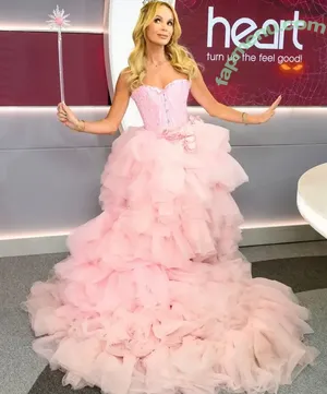 Amanda Holden / noholdenback nude photo #3512