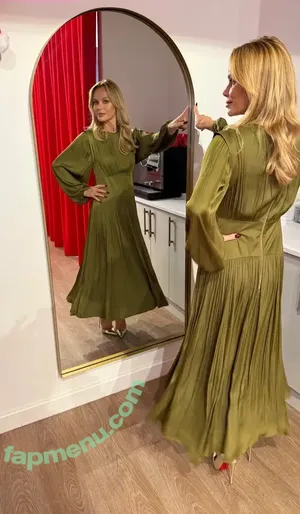Amanda Holden / noholdenback nude photo #3570
