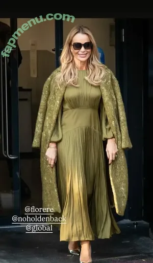 Amanda Holden / noholdenback nude photo #3573