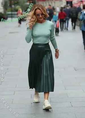 Amanda Holden / noholdenback nude photo #3674