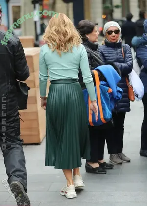 Amanda Holden / noholdenback nude photo #3675