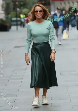 Amanda Holden / noholdenback nude photo #3681