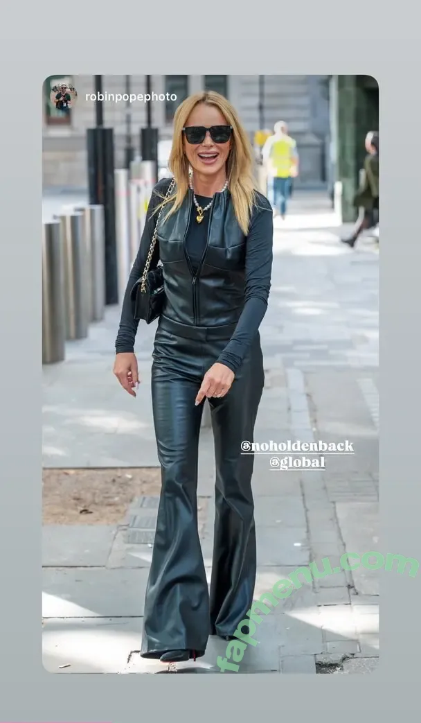 Amanda Holden nude photo #3384 (amanda_holden / noholdenback)