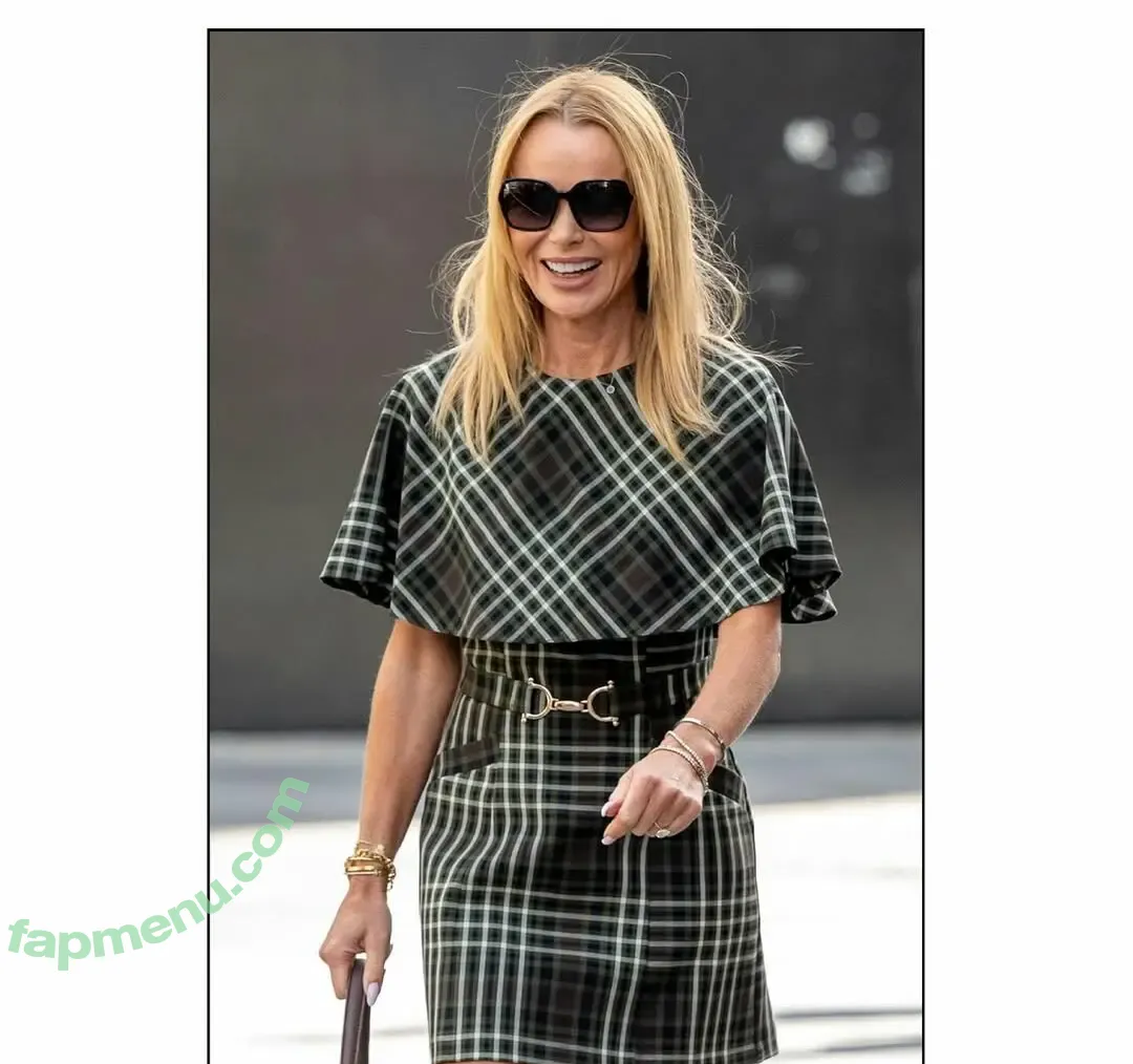 Amanda Holden nude photo #3469 (amanda_holden / noholdenback)
