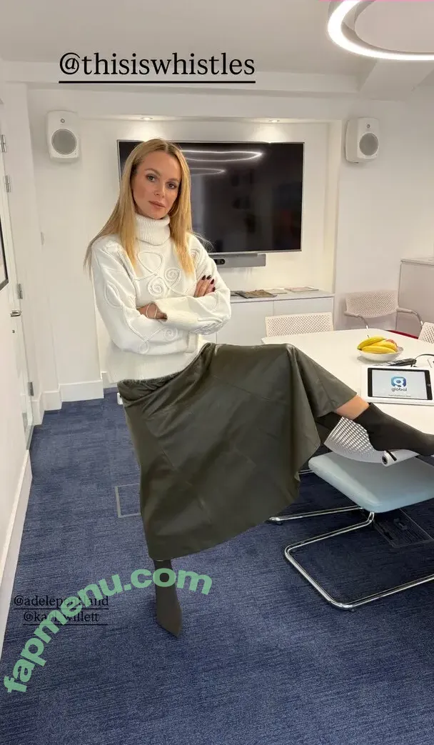 Amanda Holden nude photo #3517 (noholdenback)