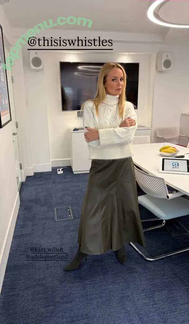 Amanda Holden nude photo #3518 (noholdenback)