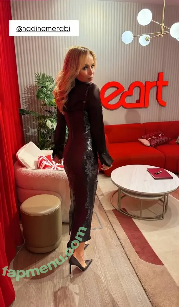 Amanda Holden nude photo #3649 (noholdenback)