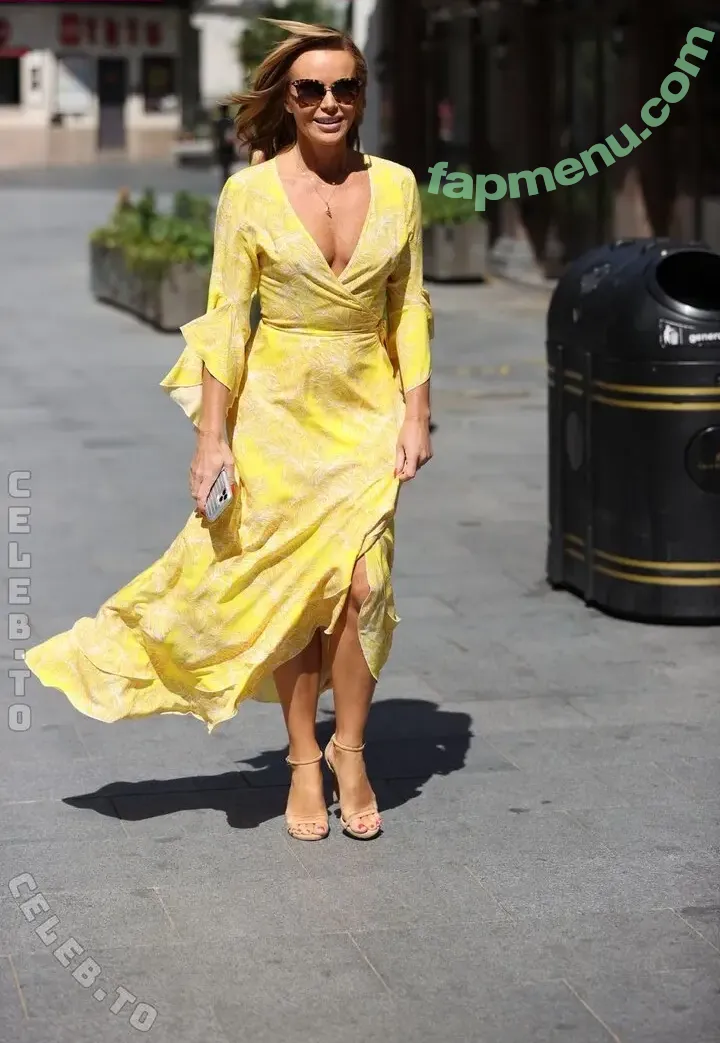 Amanda Holden nude photo #3660 (noholdenback)
