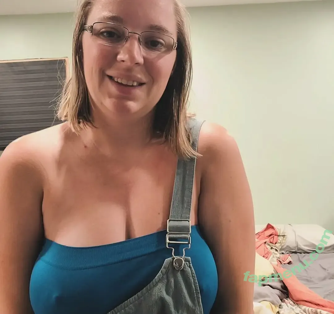 Amanda Lynn nude photo #0045 (misslhommedieu / naughtymama29)