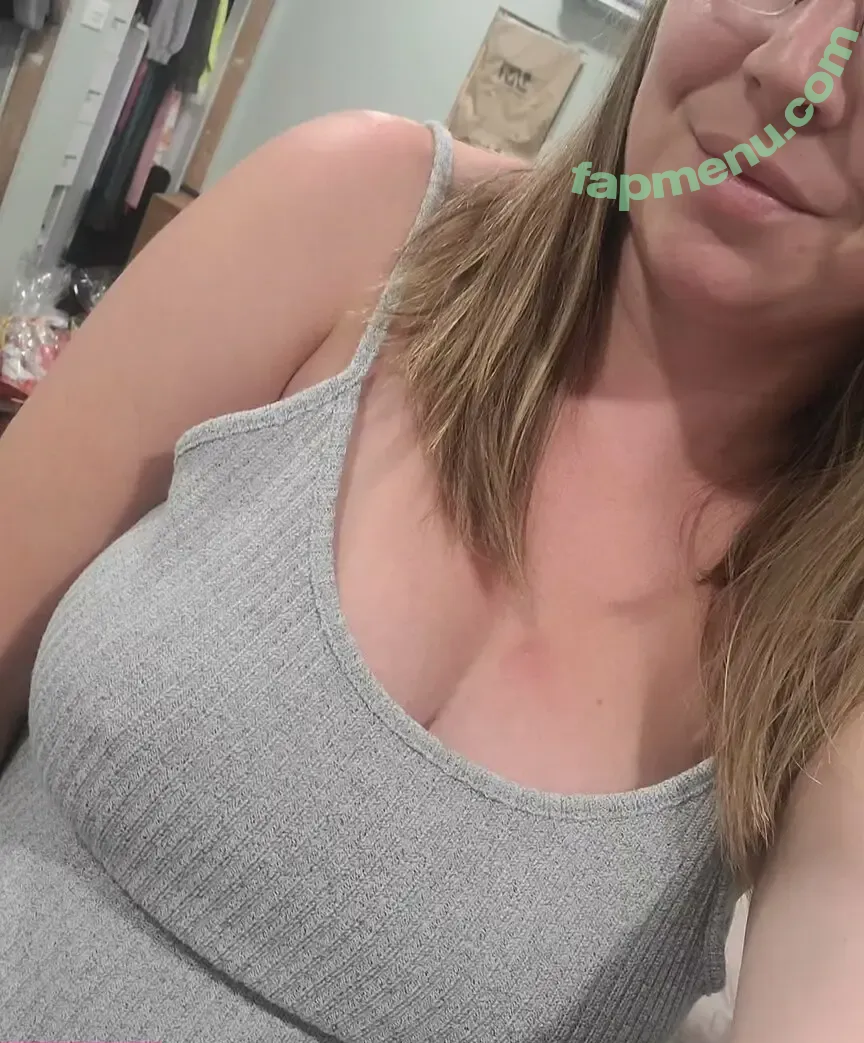 Amanda Lynn nude photo #0061 (misslhommedieu / naughtymama29)