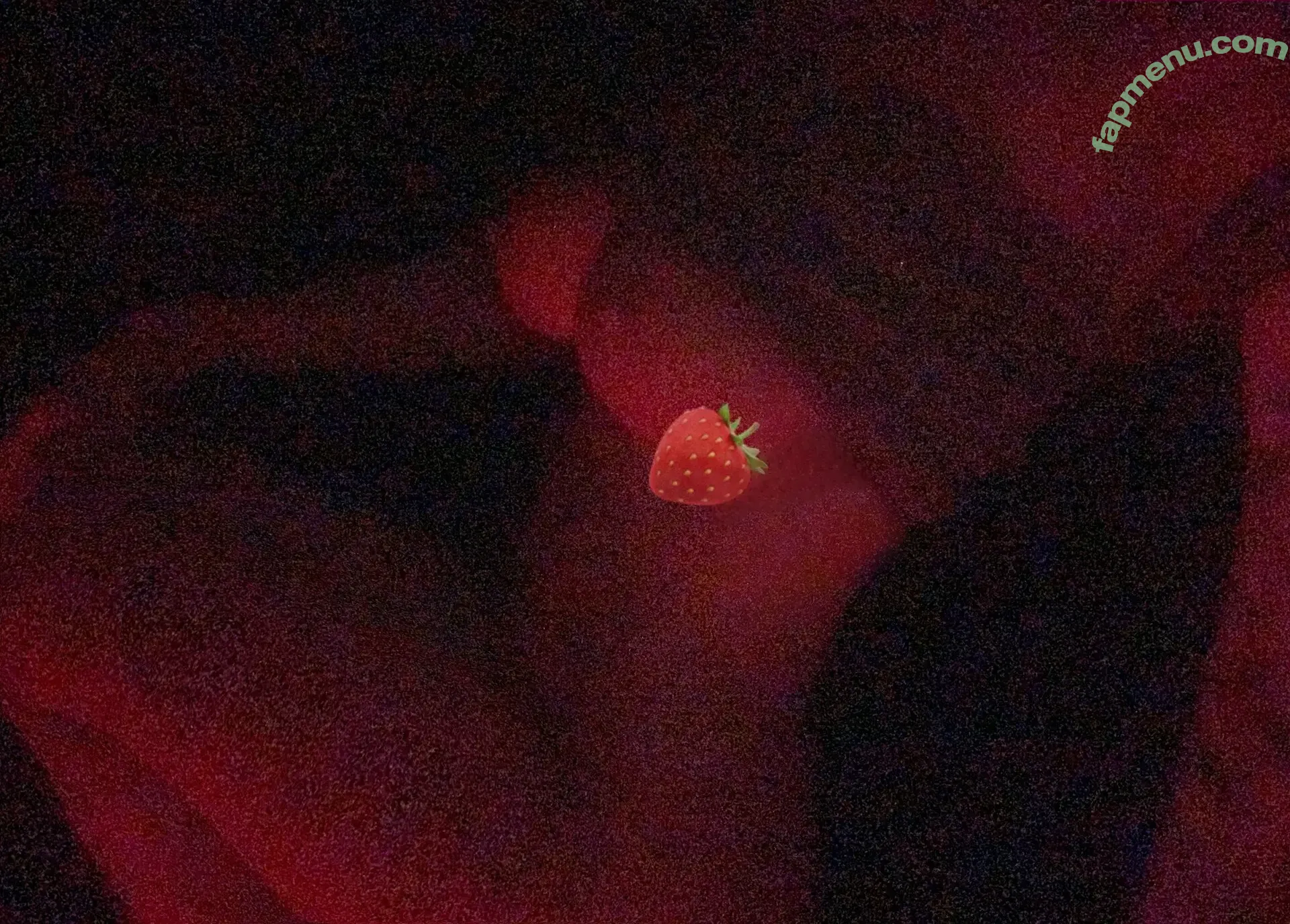 Amanda Peaches nude photo #0174 (Amanda.1891 / mandapeachy / peacheswhore / tinysmolfairy)