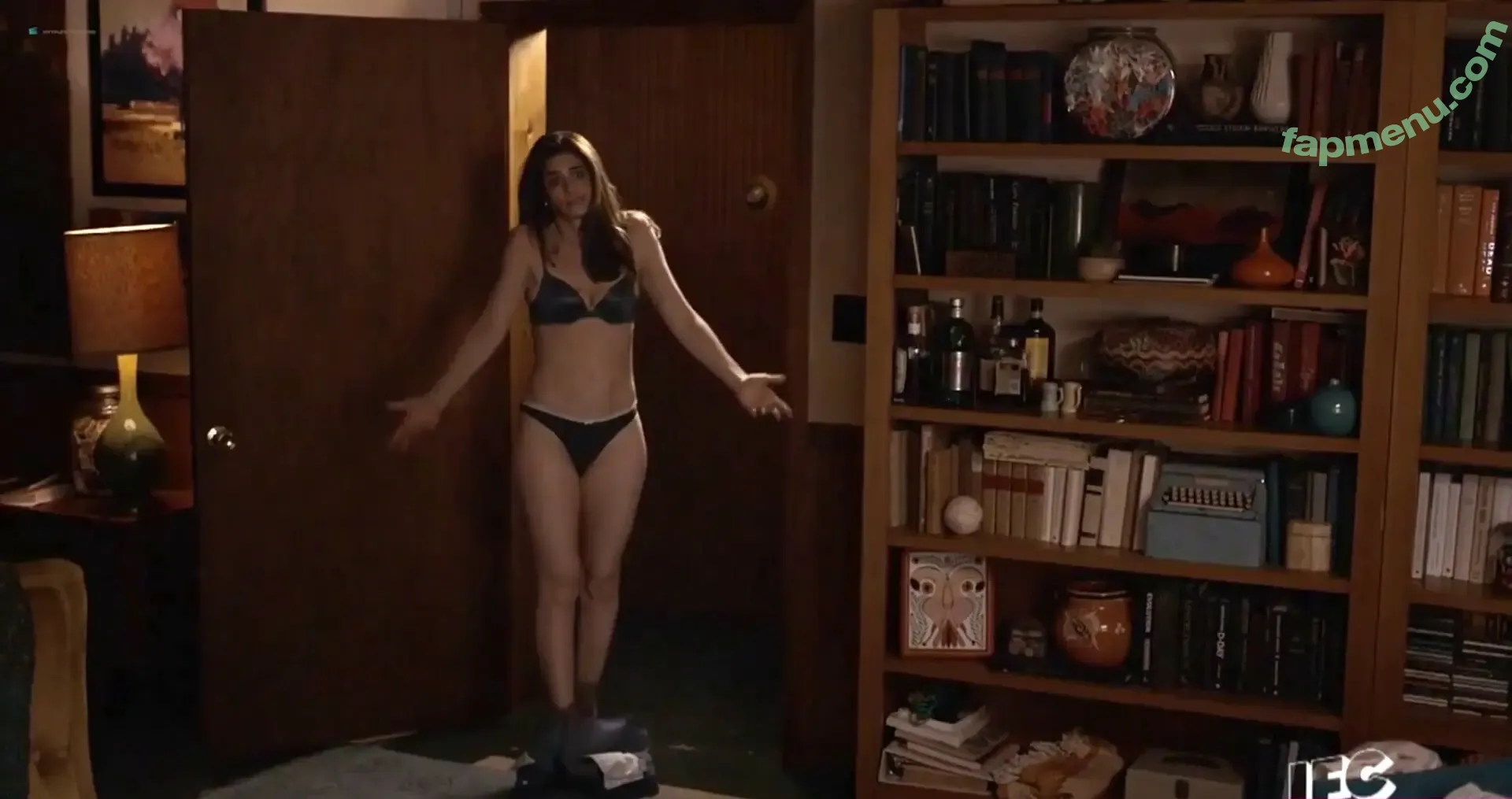 Amanda Peet nude photo #0027 (amandapeet)