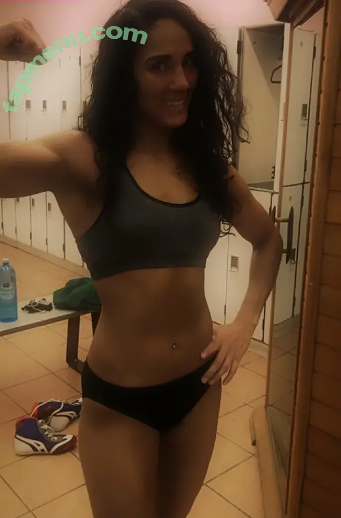 Amanda Serrano nude photo #0027 (Puerto Rican Boxer / serranosisters)