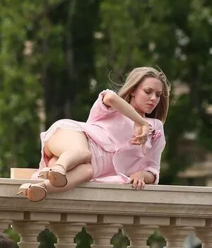 Amanda Seyfried / AmandaSeyfried / mingey nude photo #0004