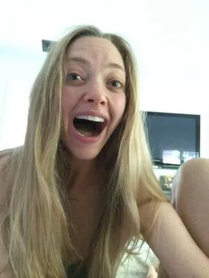 Amanda Seyfried / AmandaSeyfried / mingey nude photo #0047