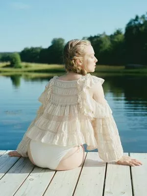 Amanda Seyfried / AmandaSeyfried / mingey nude photo #0104