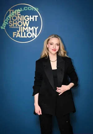 Amanda Seyfried / AmandaSeyfried / mingey nude photo #0595