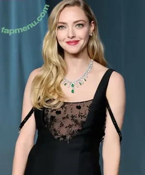 Amanda Seyfried / AmandaSeyfried / mingey nude photo #0940