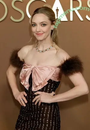 Amanda Seyfried / AmandaSeyfried / mingey nude photo #0991