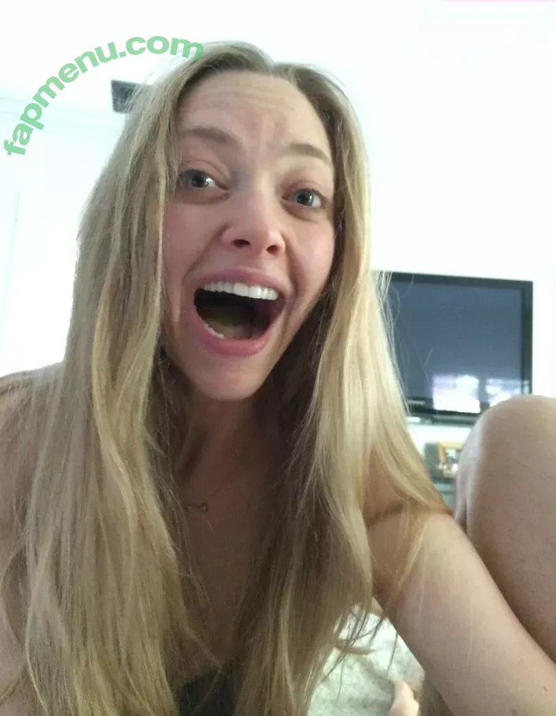 Amanda Seyfried nude photo #0047 (AmandaSeyfried / mingey)