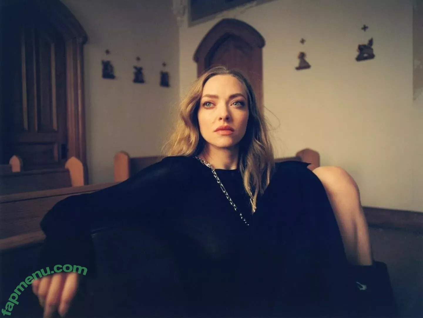 Amanda Seyfried nude photo #0354 (AmandaSeyfried / mingey)