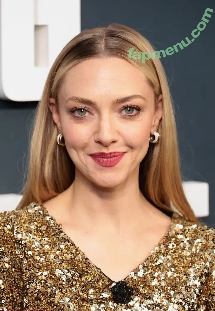 Amanda Seyfried nude photo #0611 (AmandaSeyfried / mingey)