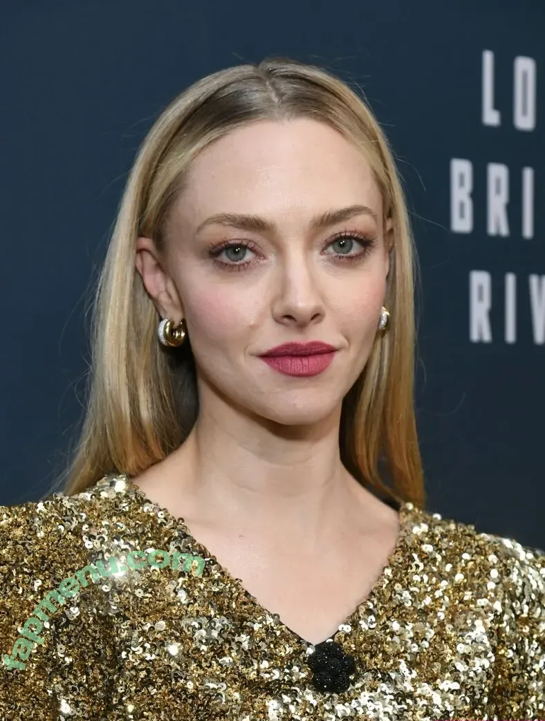Amanda Seyfried nude photo #0639 (AmandaSeyfried / mingey)