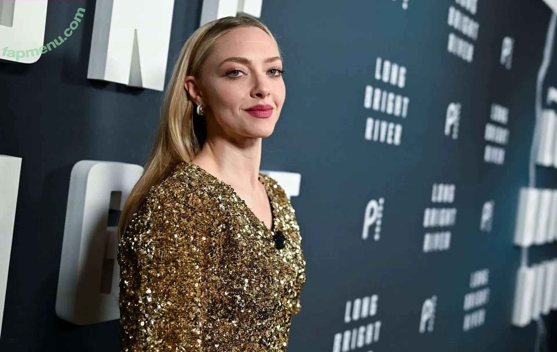 Amanda Seyfried nude photo #0640 (AmandaSeyfried / mingey)