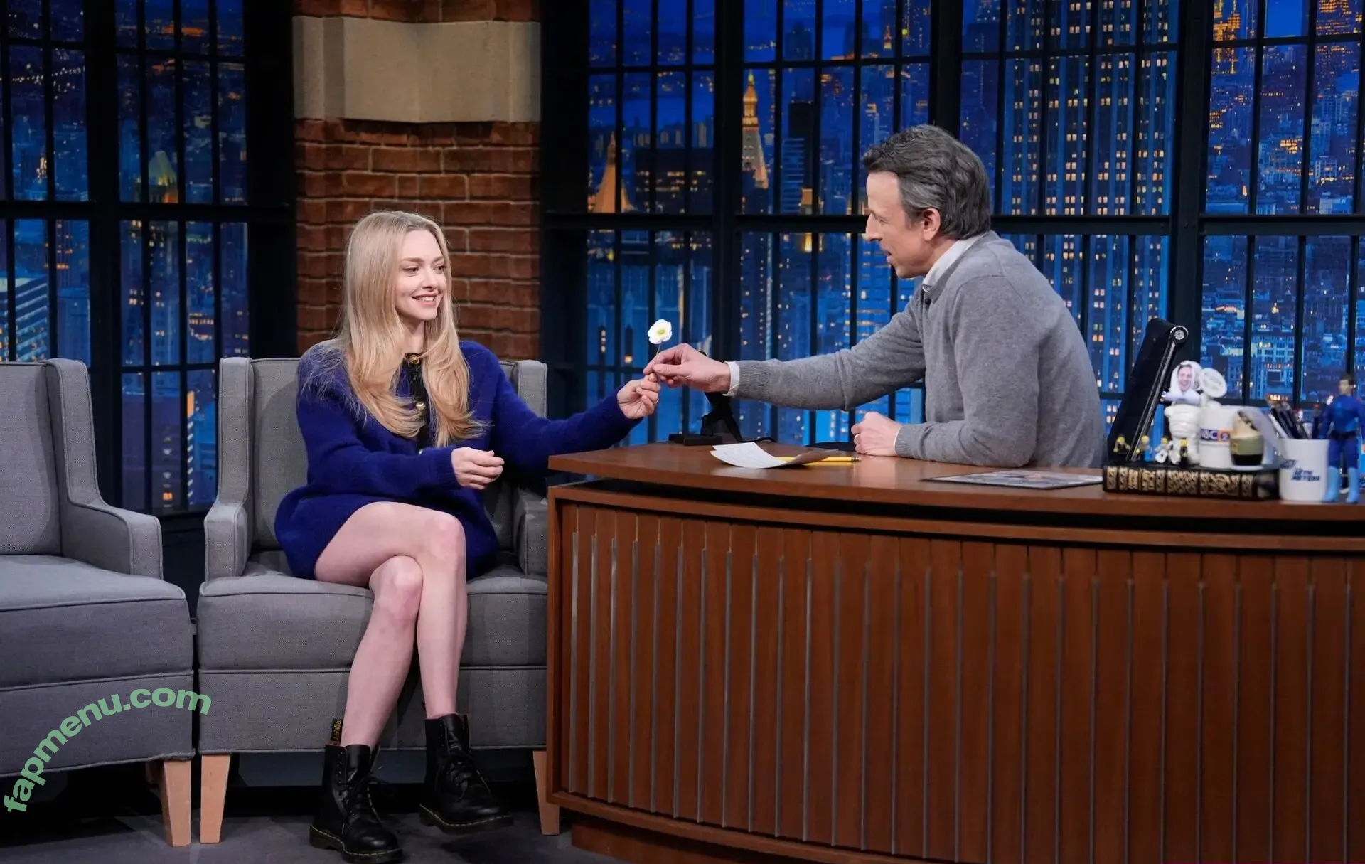 Amanda Seyfried nude photo #0673 (AmandaSeyfried / mingey)