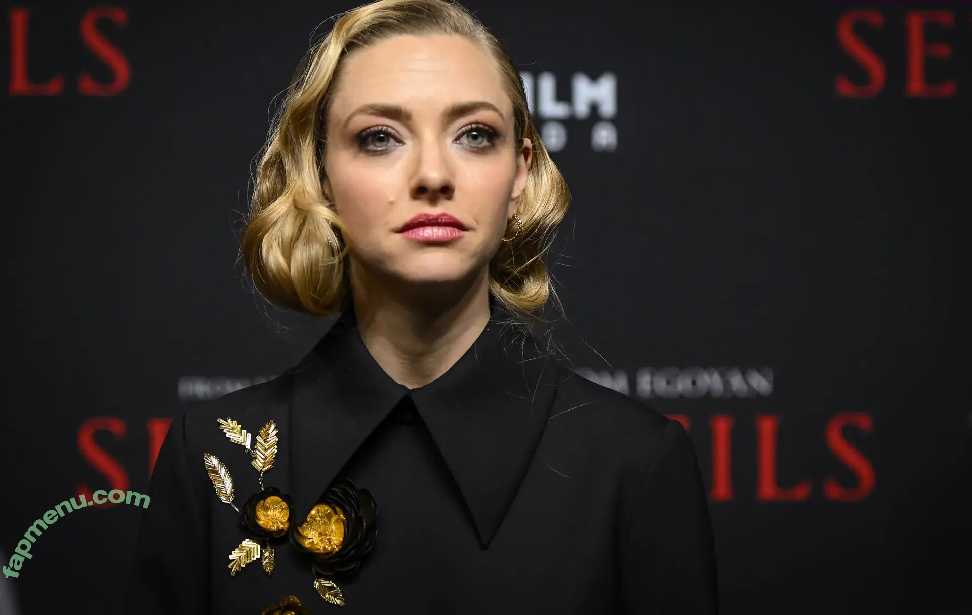 Amanda Seyfried nude photo #0682 (AmandaSeyfried / mingey)