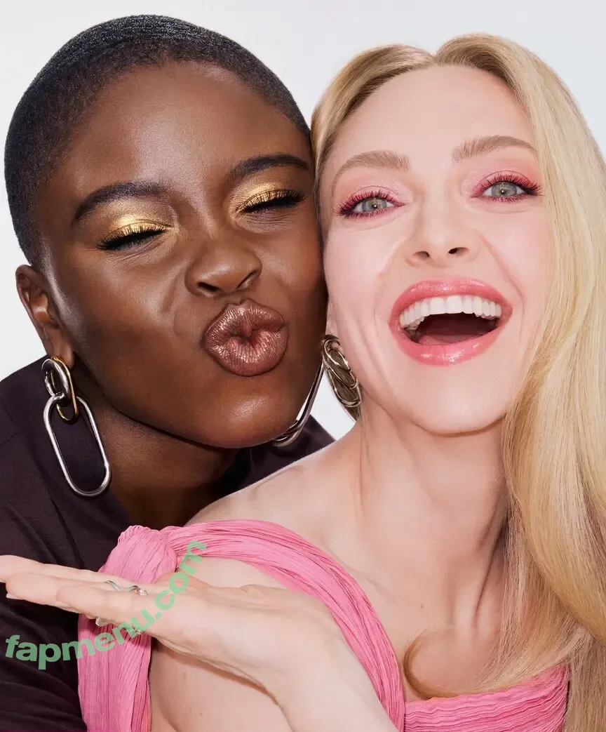 Amanda Seyfried nude photo #0790 (AmandaSeyfried / mingey)