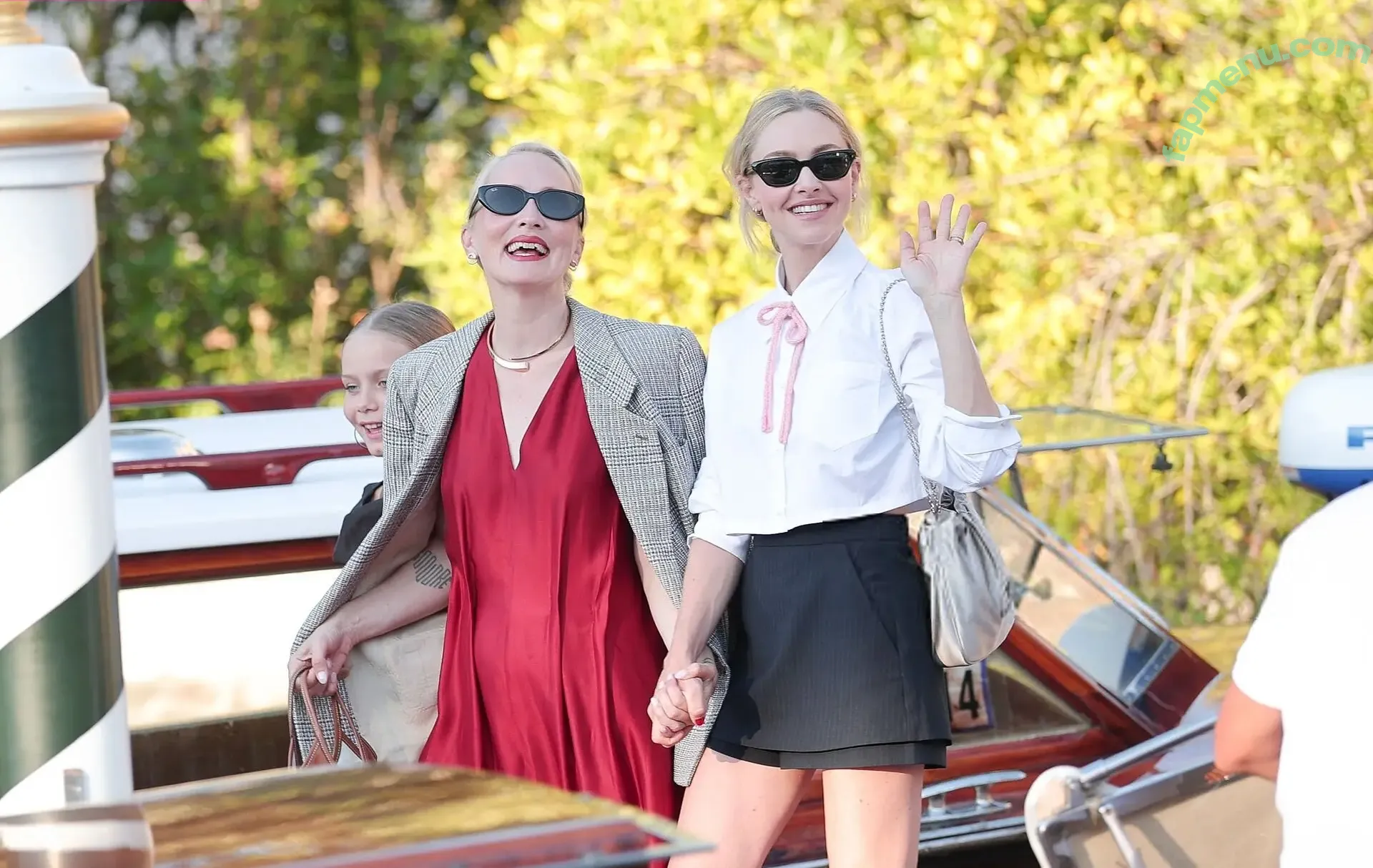 Amanda Seyfried nude photo #0804 (AmandaSeyfried / mingey)