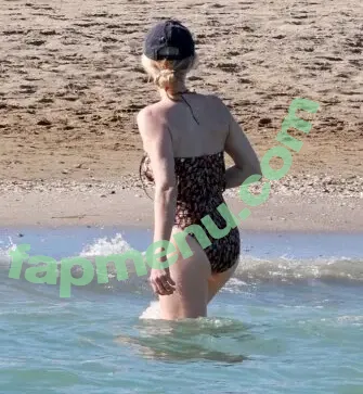 Amanda Seyfried nude photo #0831 (AmandaSeyfried / mingey)