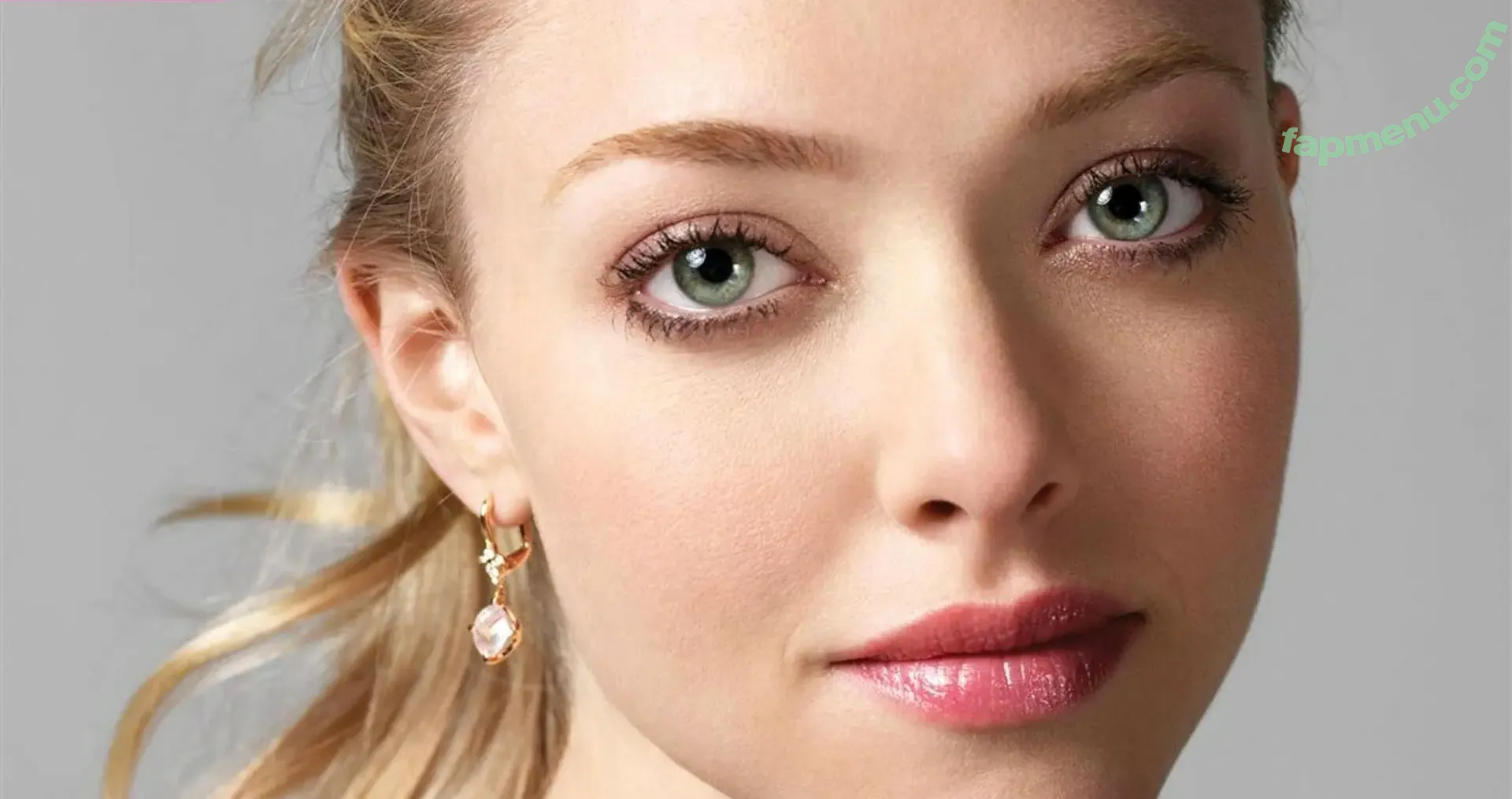 Amanda Seyfried nude photo #0844 (AmandaSeyfried / mingey)