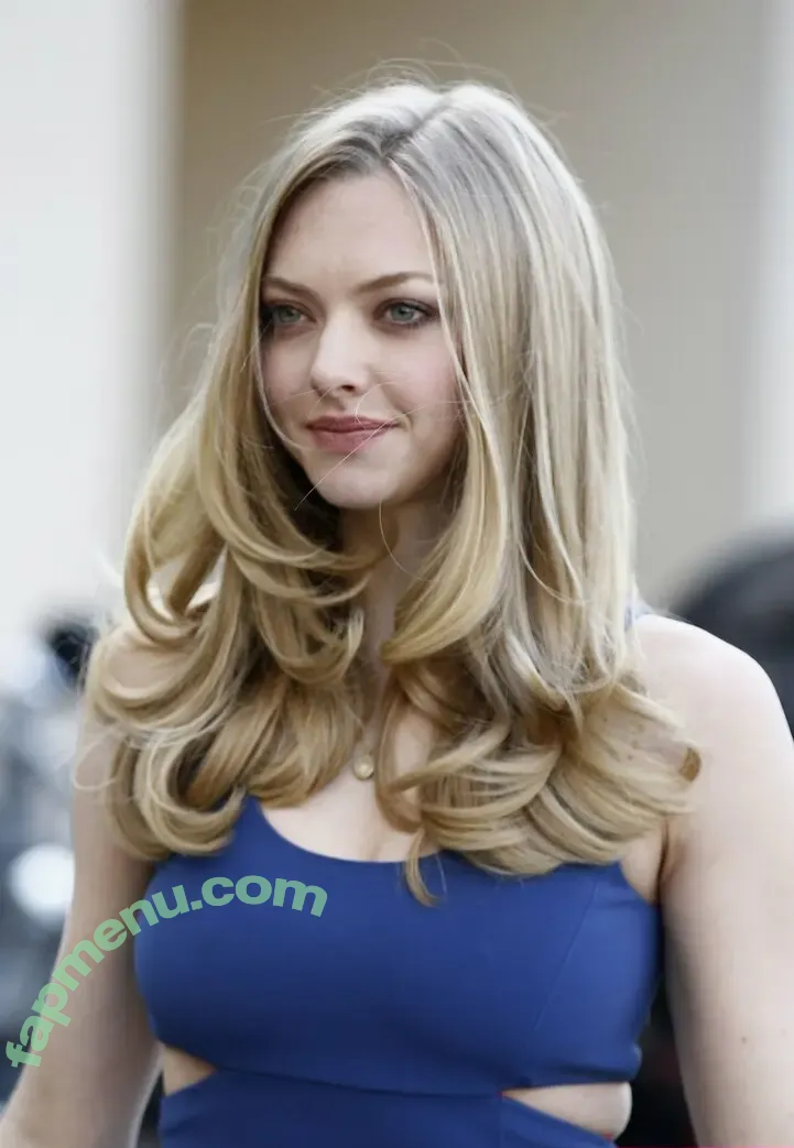 Amanda Seyfried nude photo #0845 (AmandaSeyfried / mingey)