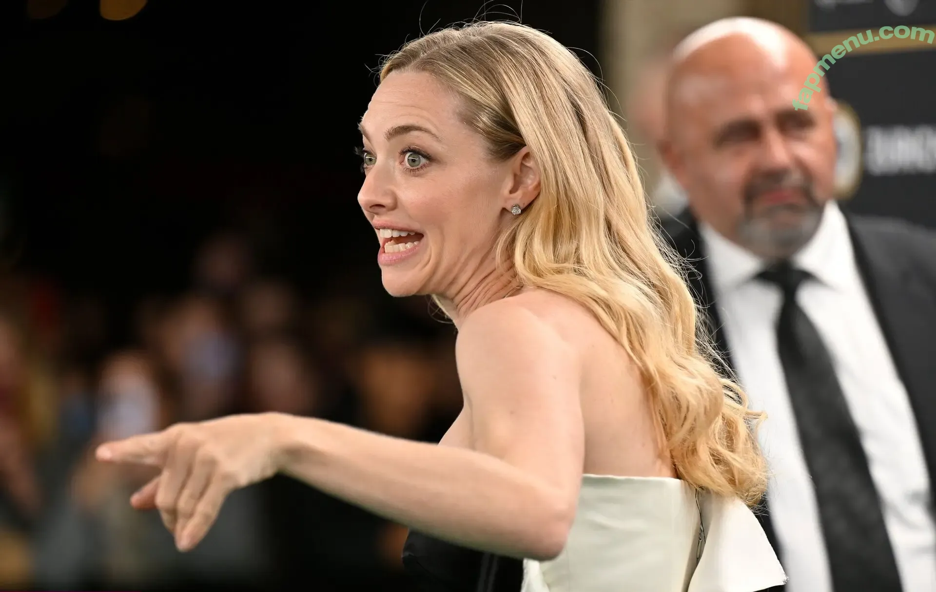 Amanda Seyfried nude photo #0876 (AmandaSeyfried / mingey)