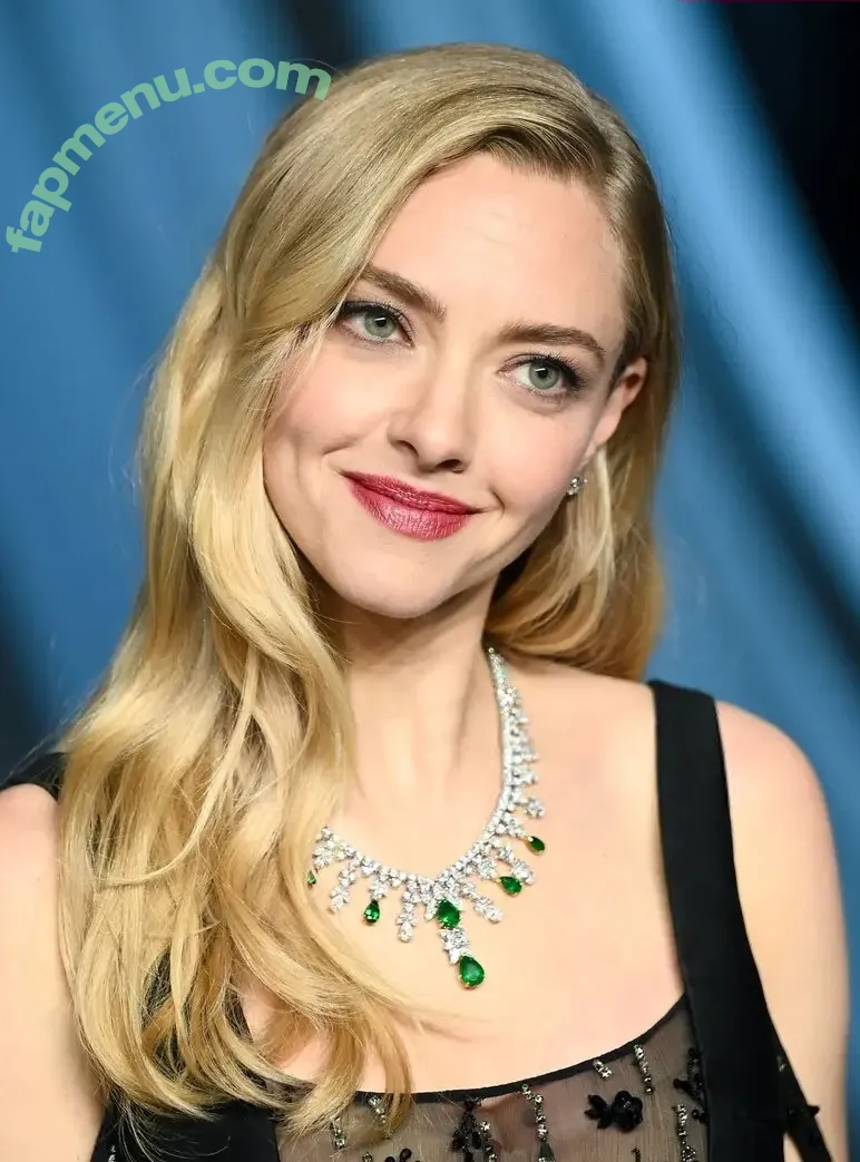 Amanda Seyfried nude photo #0912 (AmandaSeyfried / mingey)