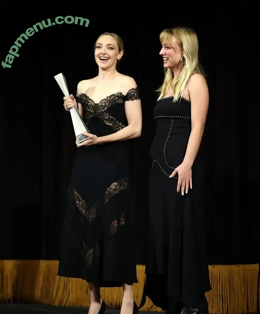 Amanda Seyfried nude photo #0930 (AmandaSeyfried / mingey)