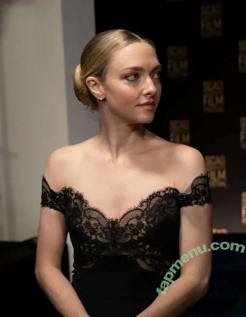 Amanda Seyfried nude photo #0934 (AmandaSeyfried / mingey)